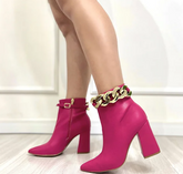 Bota Feminina Nanda Rosa Cereja Corrente dourada